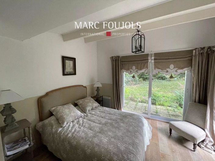 Image No.18-7 Bed House for sale