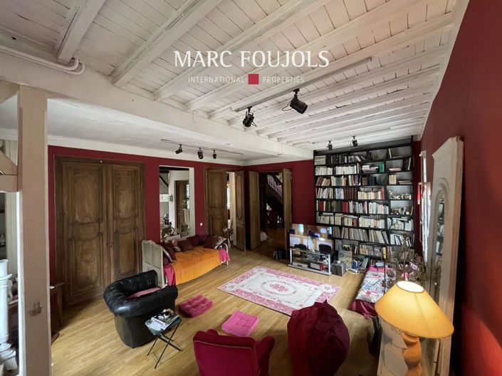 Image No.7-7 Bed House for sale