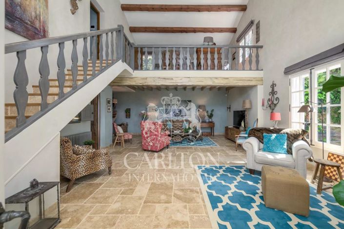 Image No.16-6 Bed House for sale