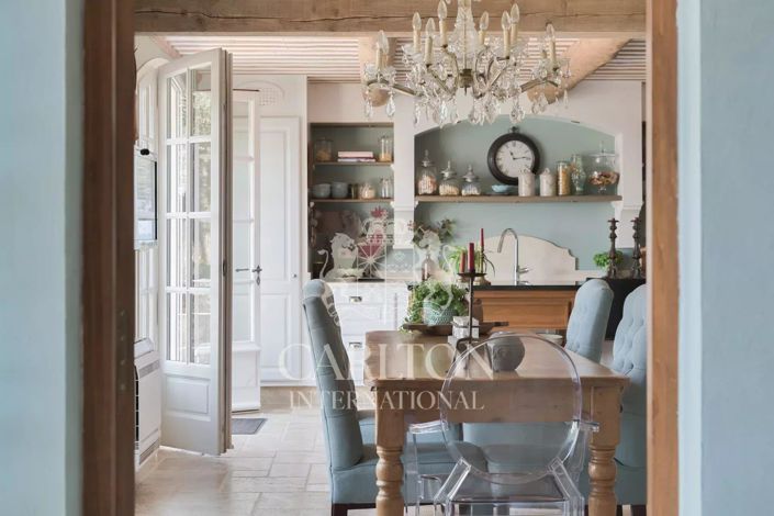 Image No.4-6 Bed House for sale