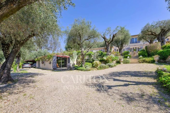 Image No.40-6 Bed House for sale