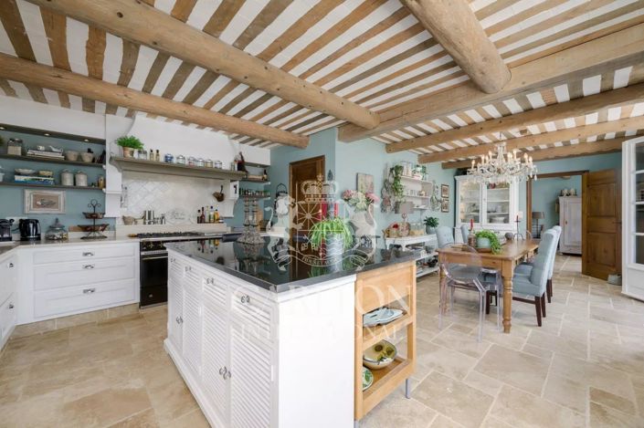 Image No.6-6 Bed House for sale