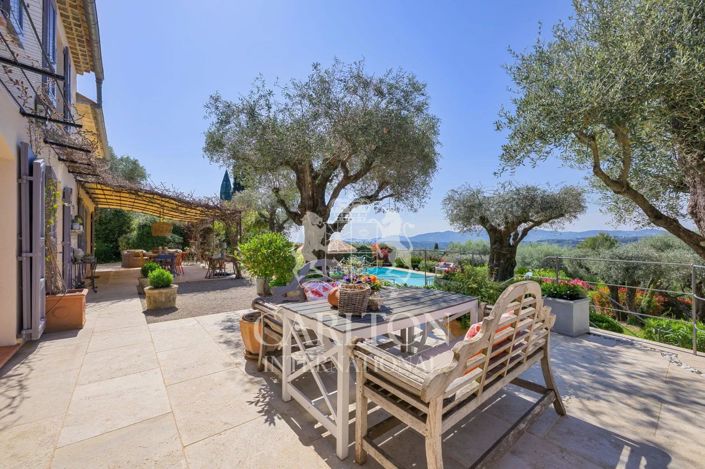 Image No.7-6 Bed House for sale