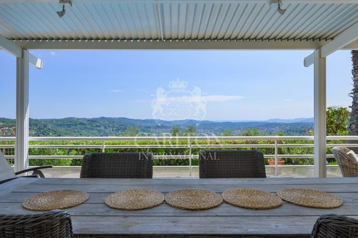 Image No.21-4 Bed House for sale