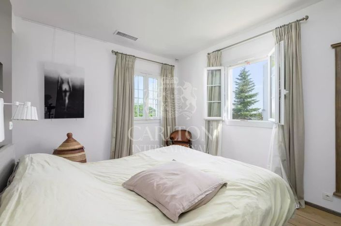 Image No.9-4 Bed House for sale