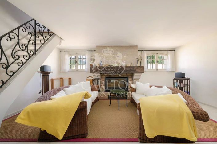 Image No.15-9 Bed House for sale