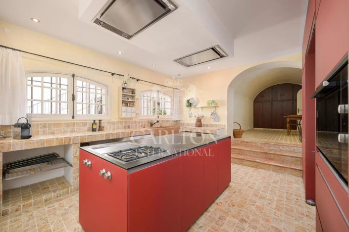 Image No.20-9 Bed House for sale