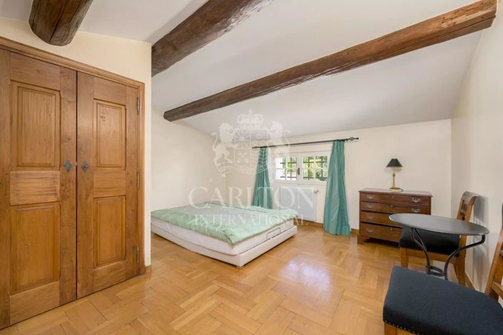 Image No.36-9 Bed House for sale