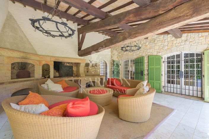 Image No.5-9 Bed House for sale