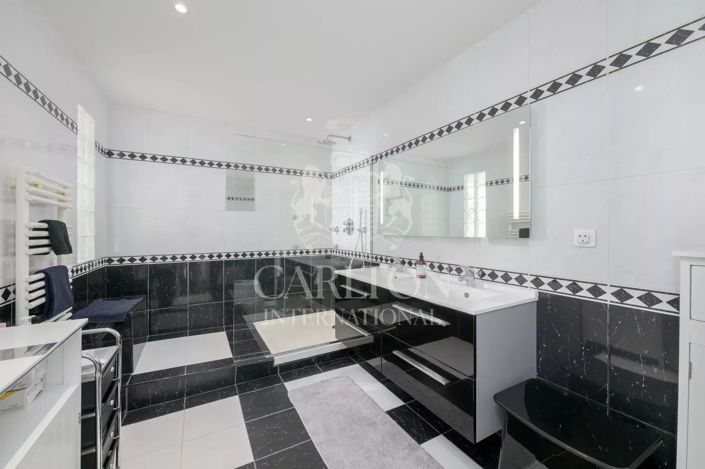 Image No.9-Maison de 4 chambres à vendre à Grasse