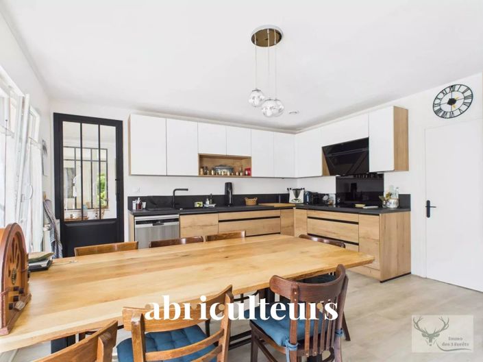 Image No.10-4 Bed House for sale