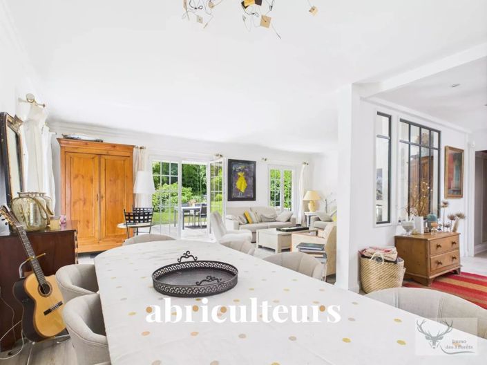 Image No.11-4 Bed House for sale