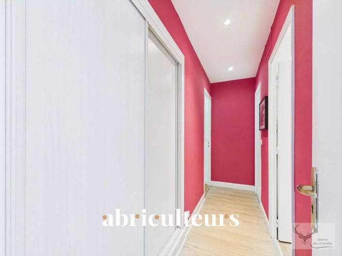 Image No.12-4 Bed House for sale