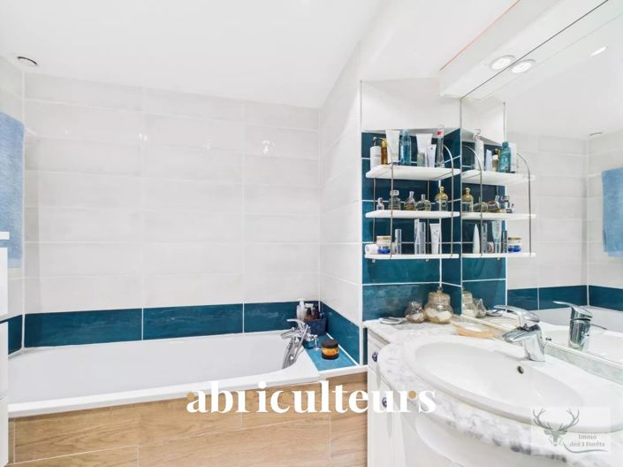 Image No.13-4 Bed House for sale