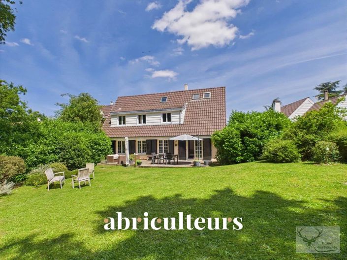 Image No.24-4 Bed House for sale