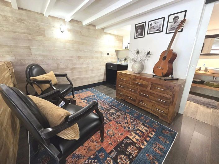 Image No.27-7 Bed House for sale