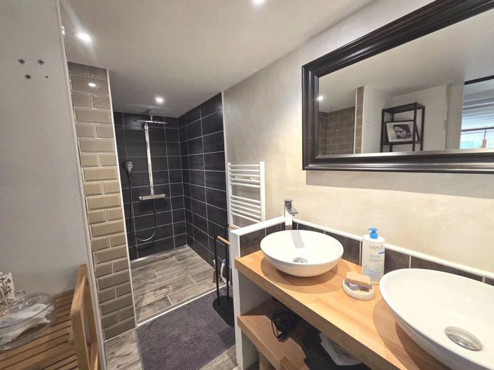 Image No.29-7 Bed House for sale