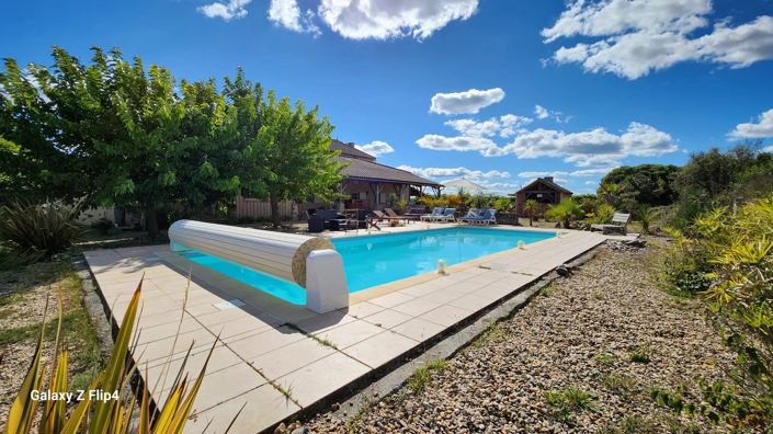 Image No.5-7 Bed House for sale