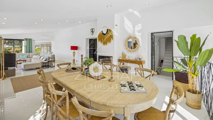 Image No.7-6 Bed House for sale