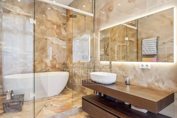 Image No.8-3 Bed Apartment for sale