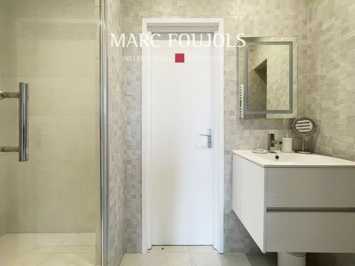 Image No.15-8 Bed House for sale