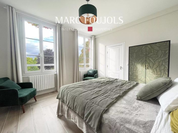 Image No.16-8 Bed House for sale