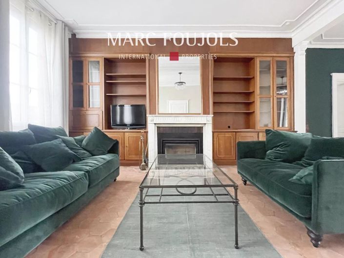 Image No.4-8 Bed House for sale