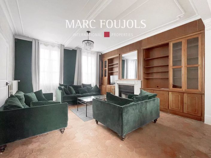 Image No.5-8 Bed House for sale