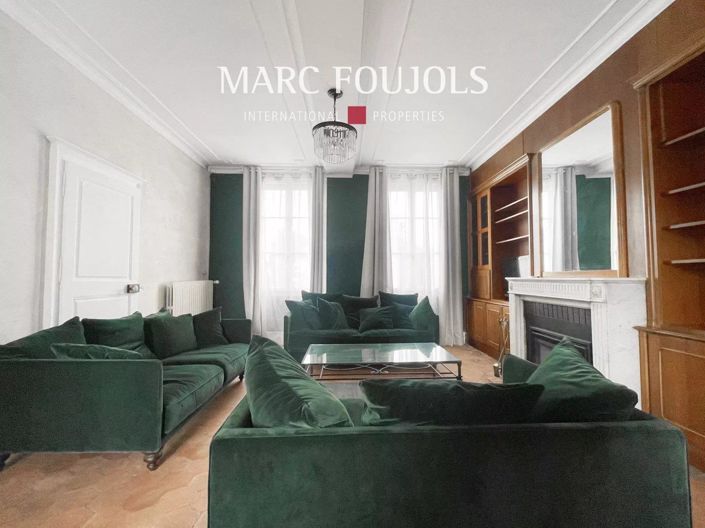 Image No.6-8 Bed House for sale