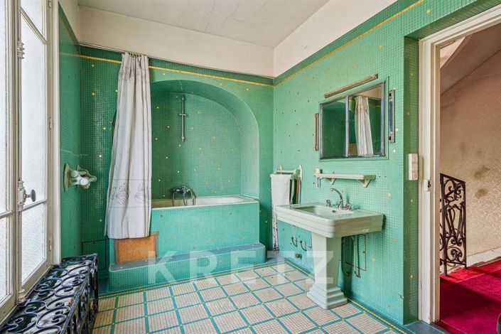 Image No.7-5 Bed House for sale