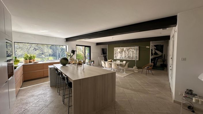 Image No.11-2 Bed House for sale