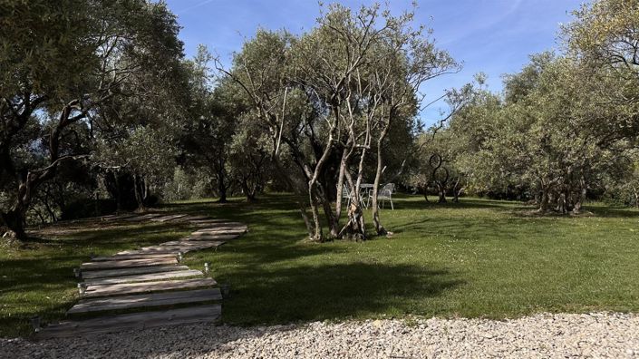 Image No.20-2 Bed House for sale