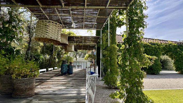 Image No.5-2 Bed House for sale