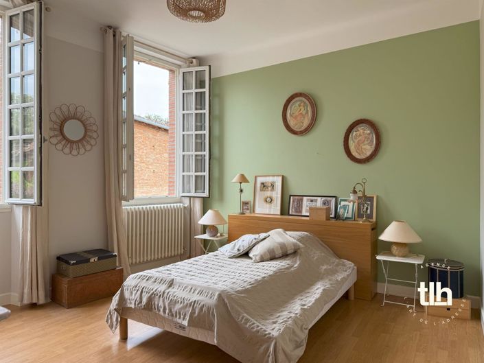 Image No.15-5 Bed House for sale