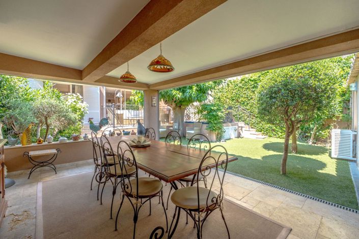 Image No.2-Maison de 4 chambres à vendre à Sainte-Maxime