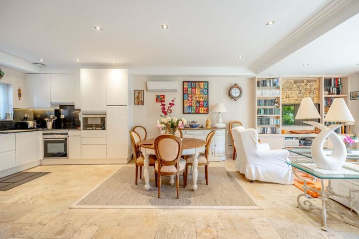 Image No.4-Maison de 4 chambres à vendre à Sainte-Maxime