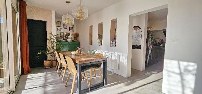 Image No.3-4 Bed House for sale