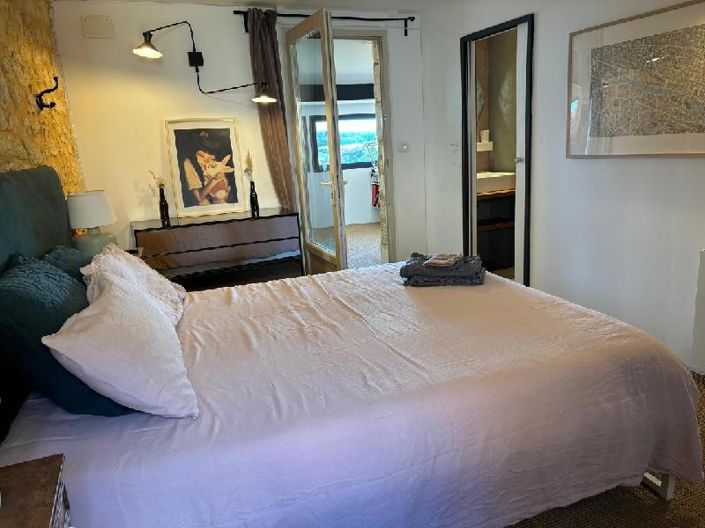 Image No.6-4 Bed House for sale