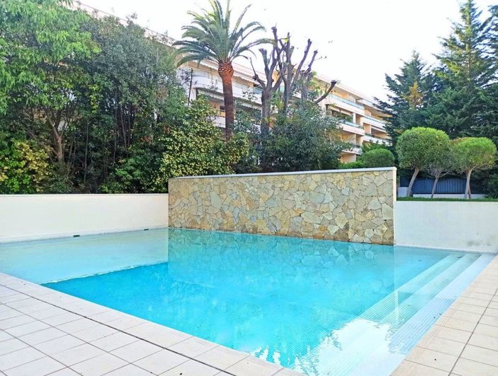 Image No.20-2 Bed Apartment for sale