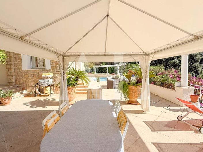 Image No.11-5 Bed House for sale