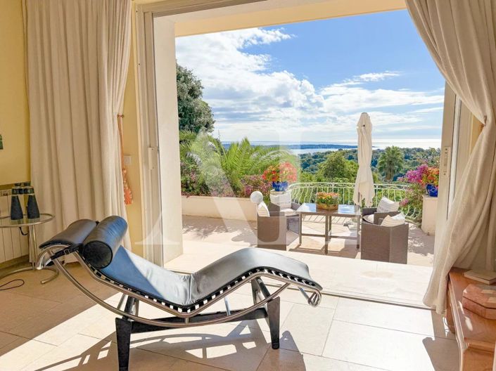 Image No.4-5 Bed House for sale