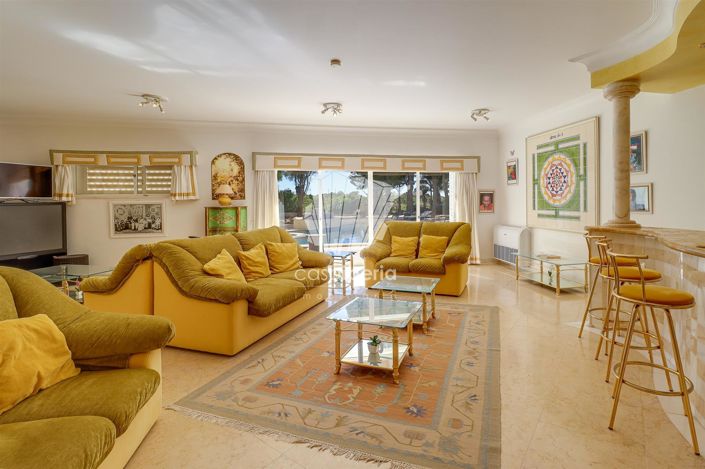 Image No.46-4 Bed House for sale