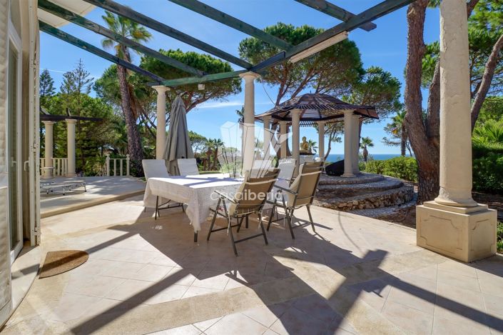 Image No.8-4 Bed House for sale