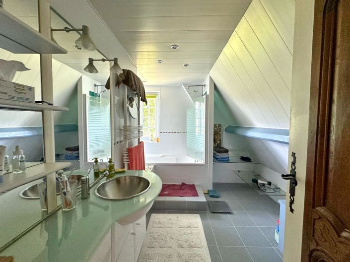 Image No.24-4 Bed House for sale