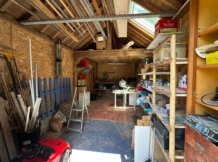 Image No.25-4 Bed House for sale