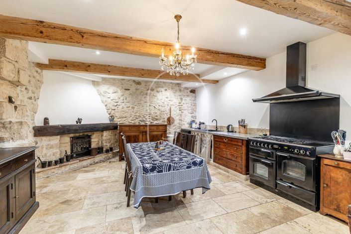 Image No.4-9 Bed House for sale