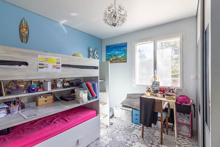 Image No.8-4 Bed House for sale