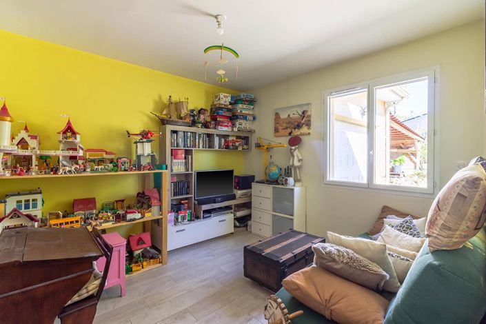 Image No.9-4 Bed House for sale