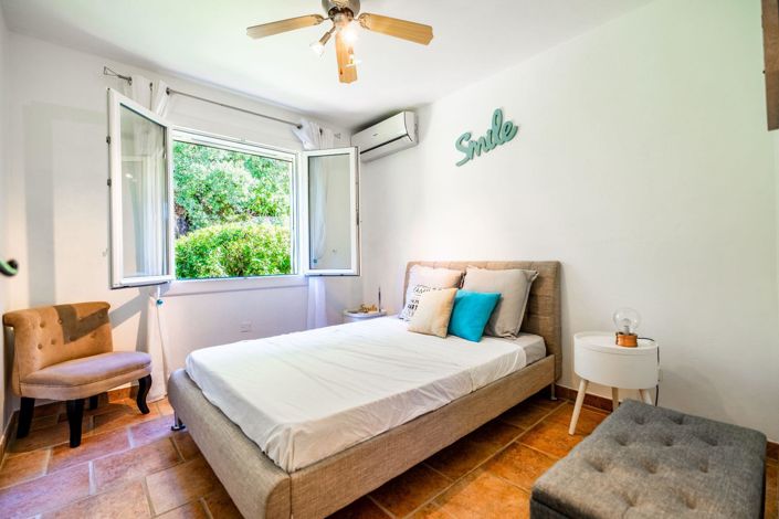 Image No.11-3 Bed House for sale