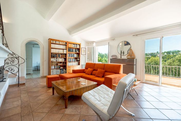 Image No.3-3 Bed House for sale